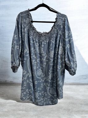 Pioneer Woman Smocked Neck Floral Print Women’s Top in Slate Blue
